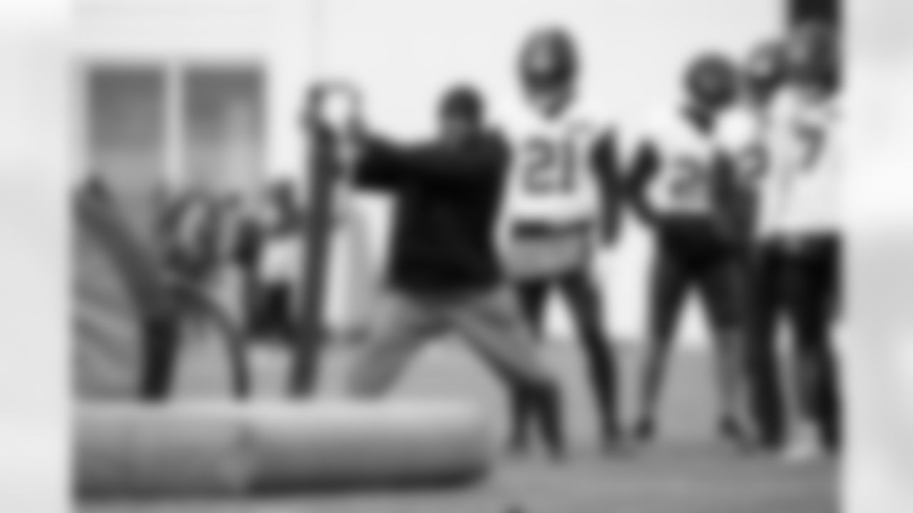 Cornerbacks Coach Brandon Lynch during practice at CrossCountry Mortgage Campus on December 3, 2025.