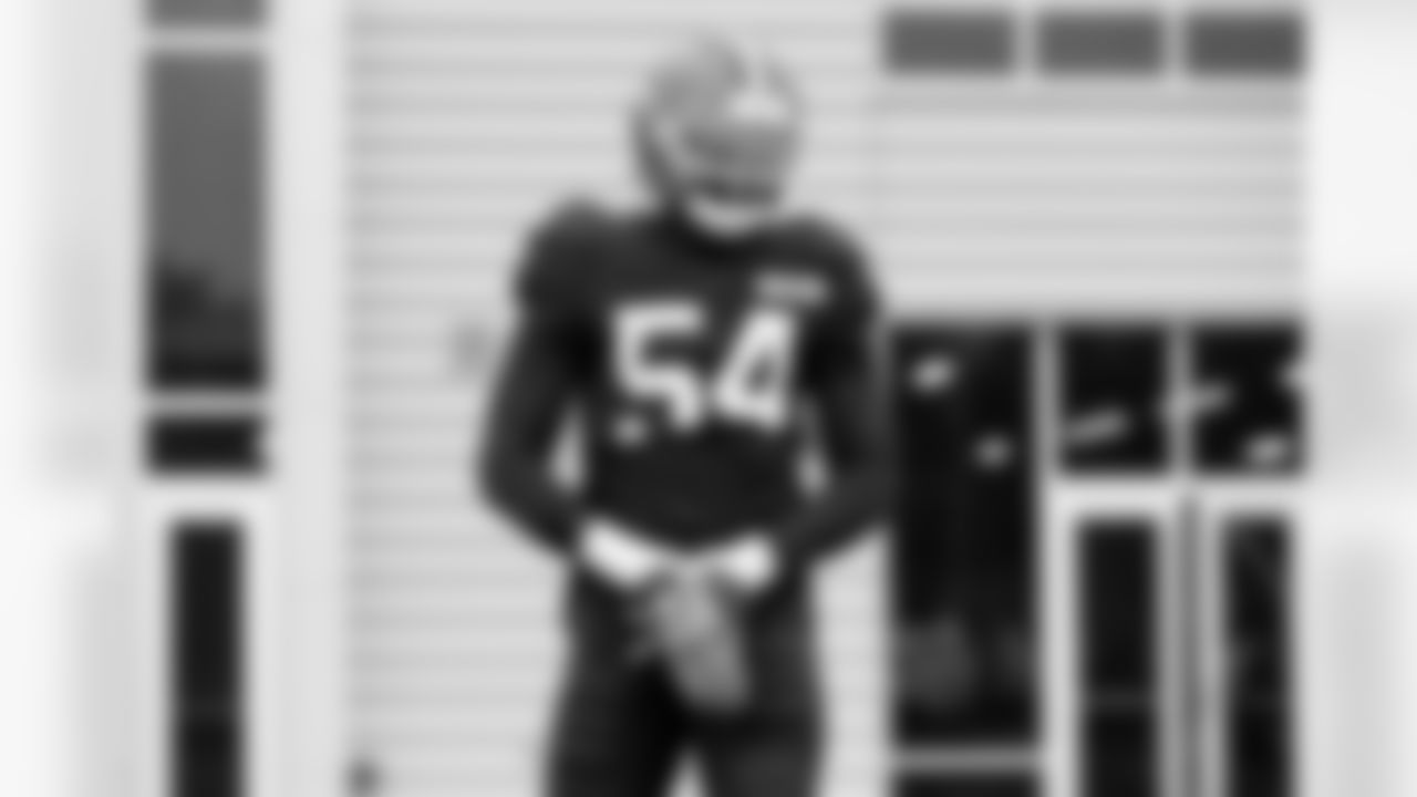 Linebacker Edefuan Ulofoshio (54) during practice at CrossCountry Mortgage Campus on October 22, 2025.