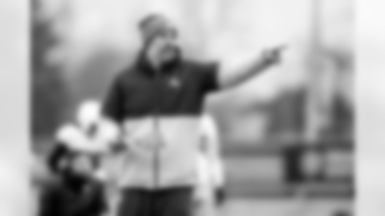 Pass Game Coordinator/Wide Receivers Coach Chad O'Shea during practice at CrossCountry Mortgage Campus on December 19, 2024.