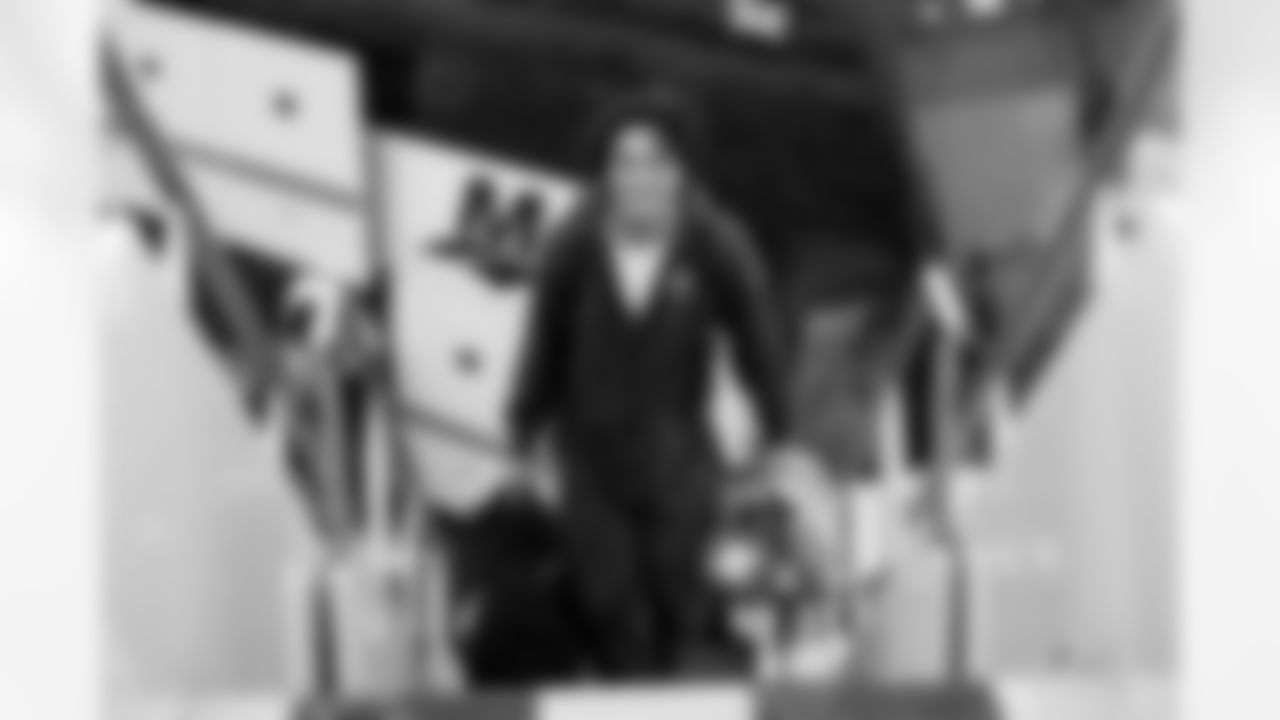 Safety Donovan McMillon (31) travels to Chicago on December 13, 2025.