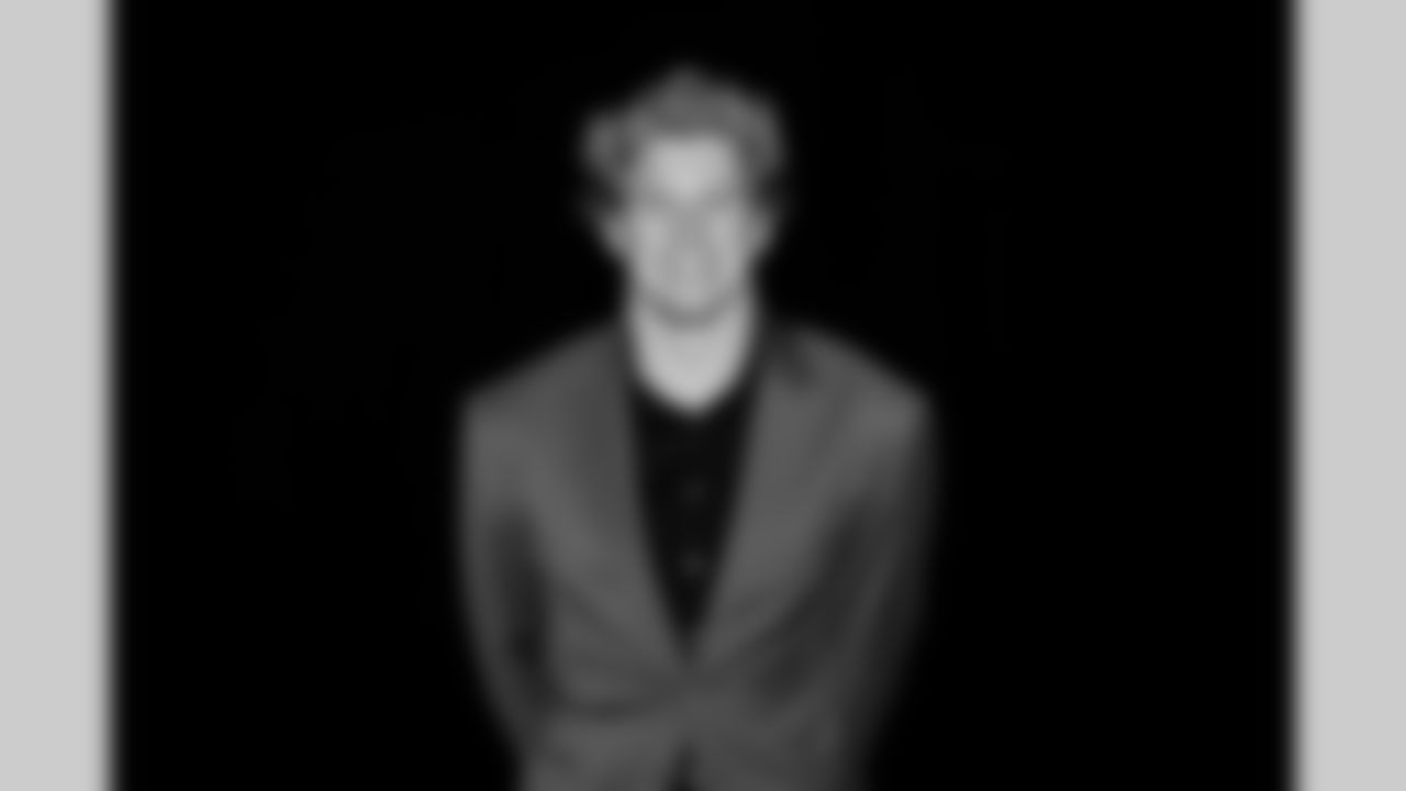 Linebacker Carson Schwesinger (49) after winning AP Defensive Rookie of the Year Award at the 2026 NFL Honors at the Palace of Fine Arts in San Francisco on February 5, 2026.