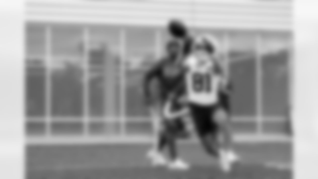 Wide receiver Luke Floriea (81) during practice at CrossCountry Mortgage Campus on November 3, 2025.