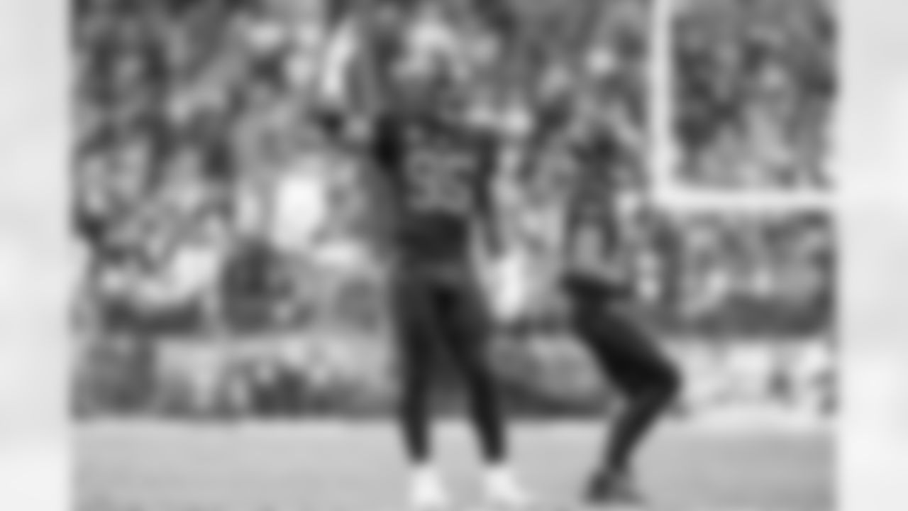 Defensive end Myles Garrett (95) during a NFL football game between the Tennessee Titans and Cleveland Browns on December 7, 2025 at Huntington Bank Field.