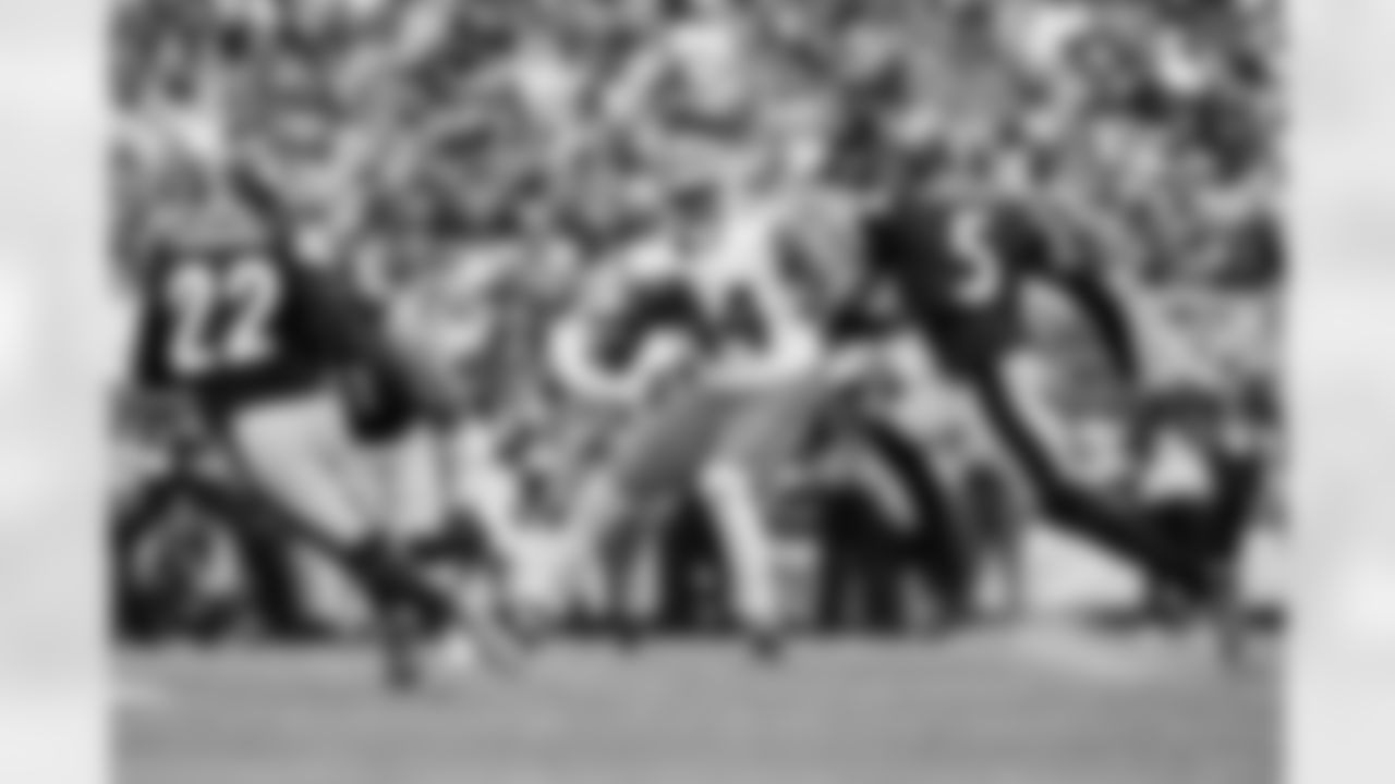 Tight end Harold Fannin Jr. (44) during a NFL football game between the Cleveland Browns and Pittsburgh Steelers on October 12, 2025 at Acrisure Stadium. The Browns lost 9-23.