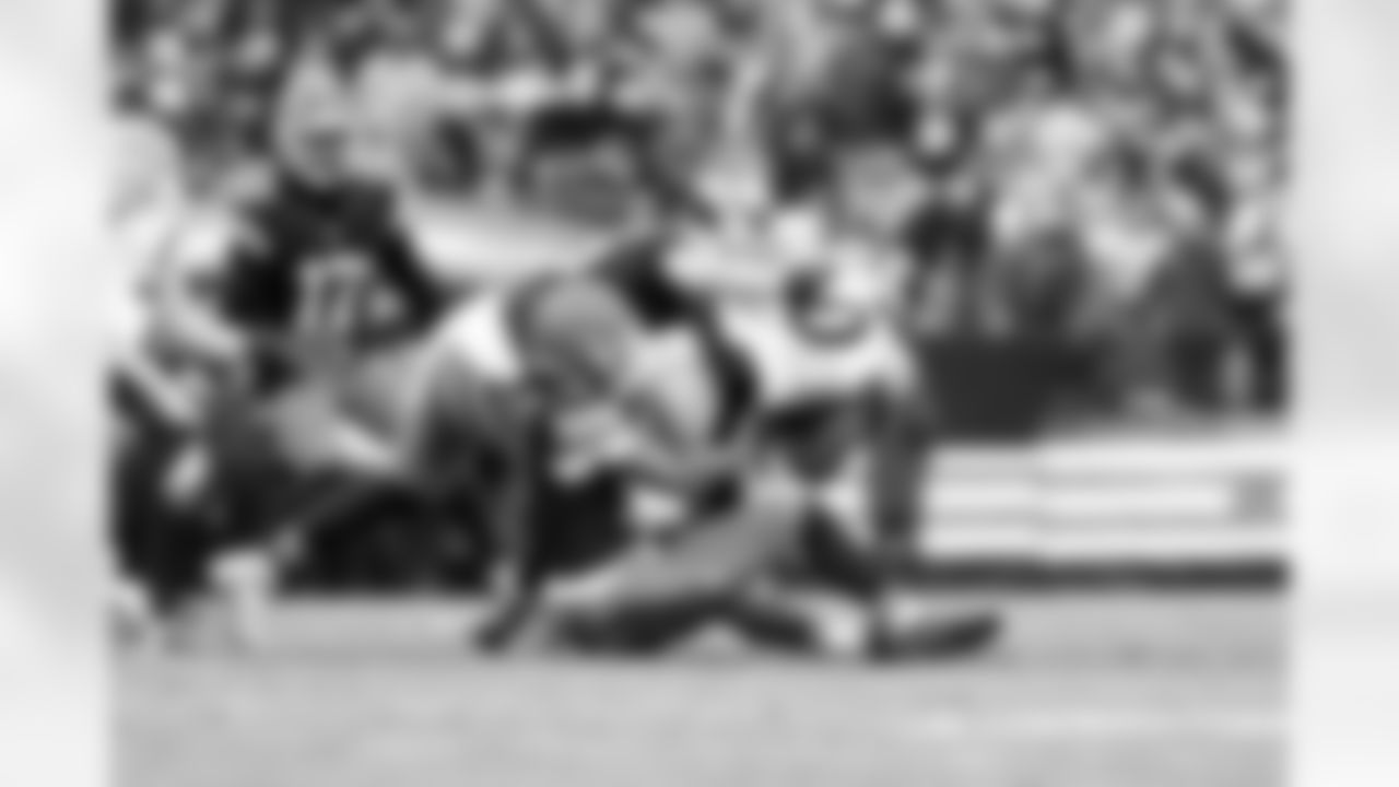 Safety Grant Delpit (9) during a NFL football game between the Pittsburgh Steelers and Cleveland Browns on December 28, 2025 at Huntington Bank Field.