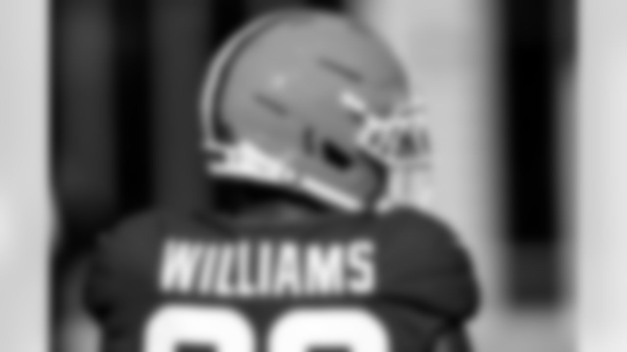 Cornerback Dee Williams (29) during practice at CrossCountry Mortgage Campus on October 8, 2025.