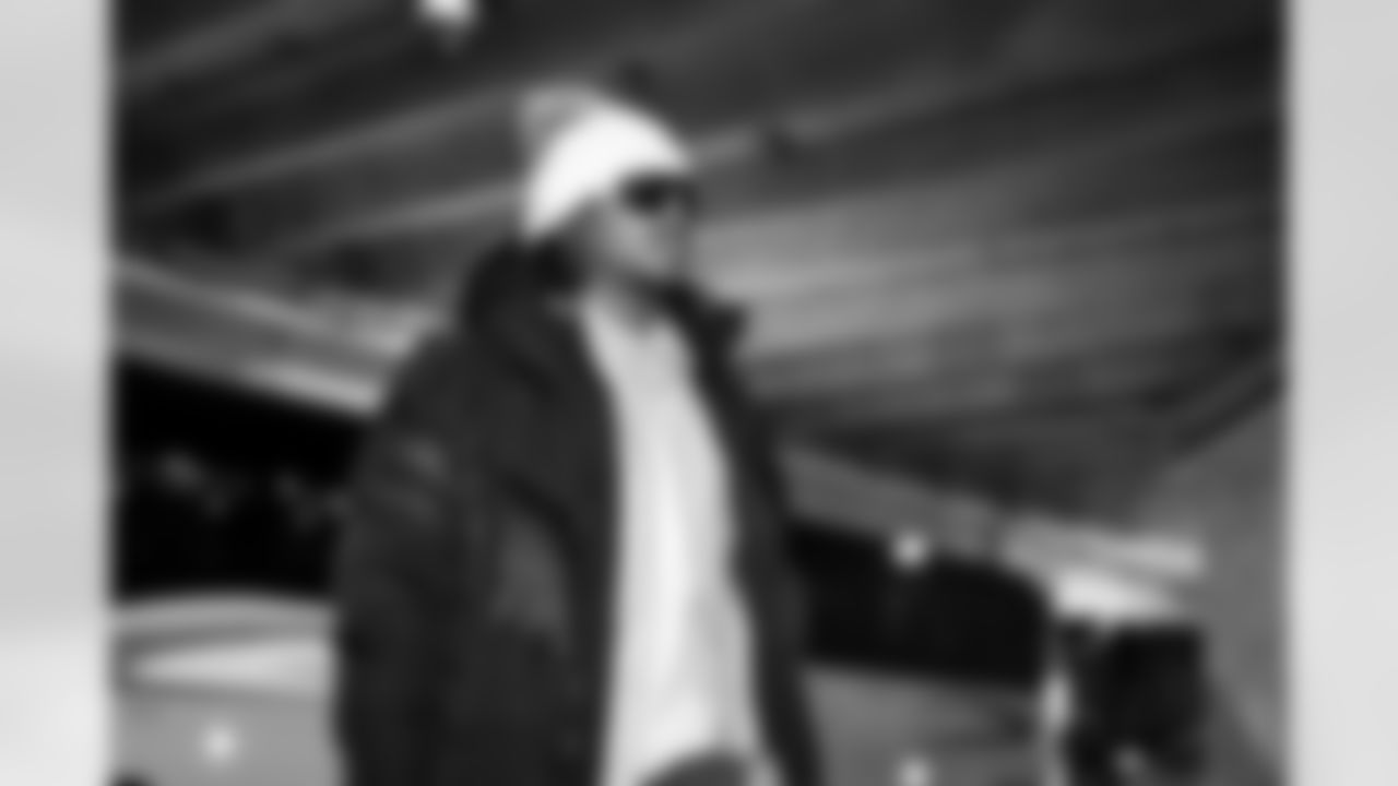 Linebacker Devin Bush (30) before a NFL football game between the Cleveland Browns and Chicago Bears on December 14, 2025 at Soldier Field.