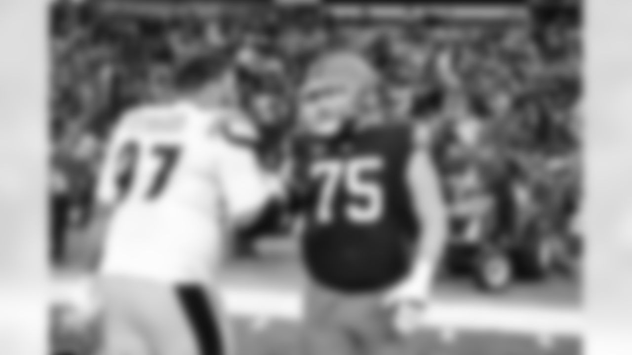 The Browns celebrate after a NFL football game between the Pittsburgh Steelers and Cleveland Browns on December 28, 2025 at Huntington Bank Field.