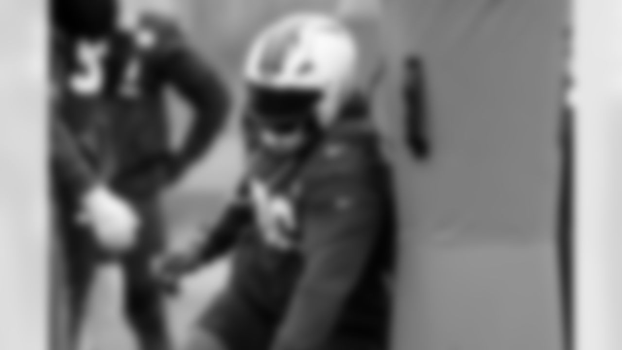 Defensive tackle Maliek Collins (96) during practice at CrossCountry Mortgage Campus on November 20, 2025.