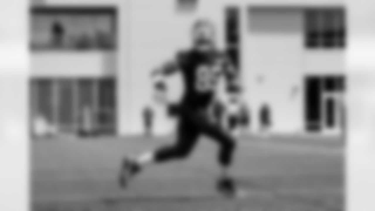 Tight end David Njoku (85) during the first day of mandatory minicamp at CrossCountry Mortgage Campus on June 10, 2025.