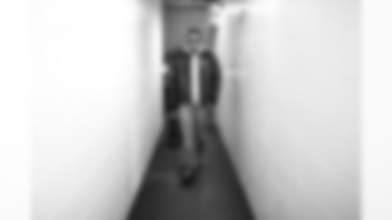 Safety Grant Delpit (9) before a NFL football game between the Cleveland Browns and Chicago Bears on December 14, 2025 at Soldier Field.