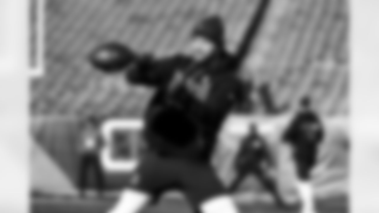 Tight end Brenden Bates (82) before a NFL football game between the Cleveland Browns and Cincinnati Bengals on January 4, 2026 at Paycor Stadium.