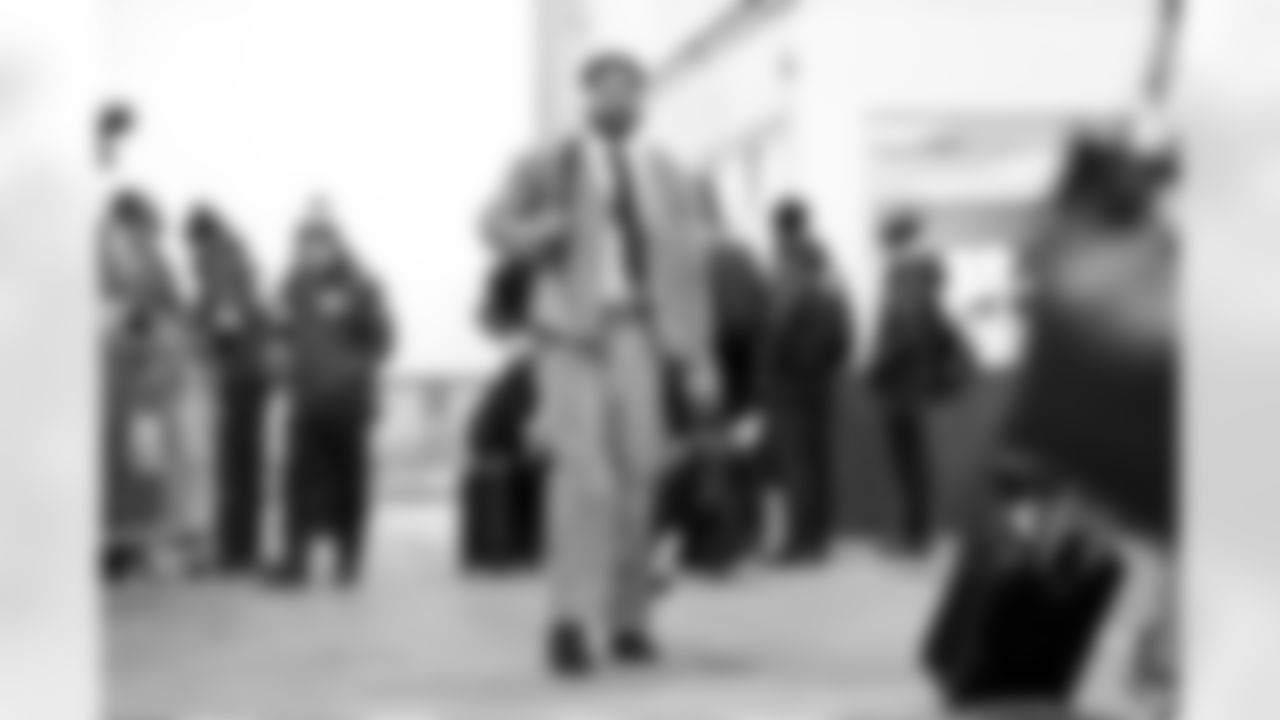 Defensive end Myles Garrett (95) before a NFL football game between the Cleveland Browns and Cincinnati Bengals on January 4, 2026 at Paycor Stadium.