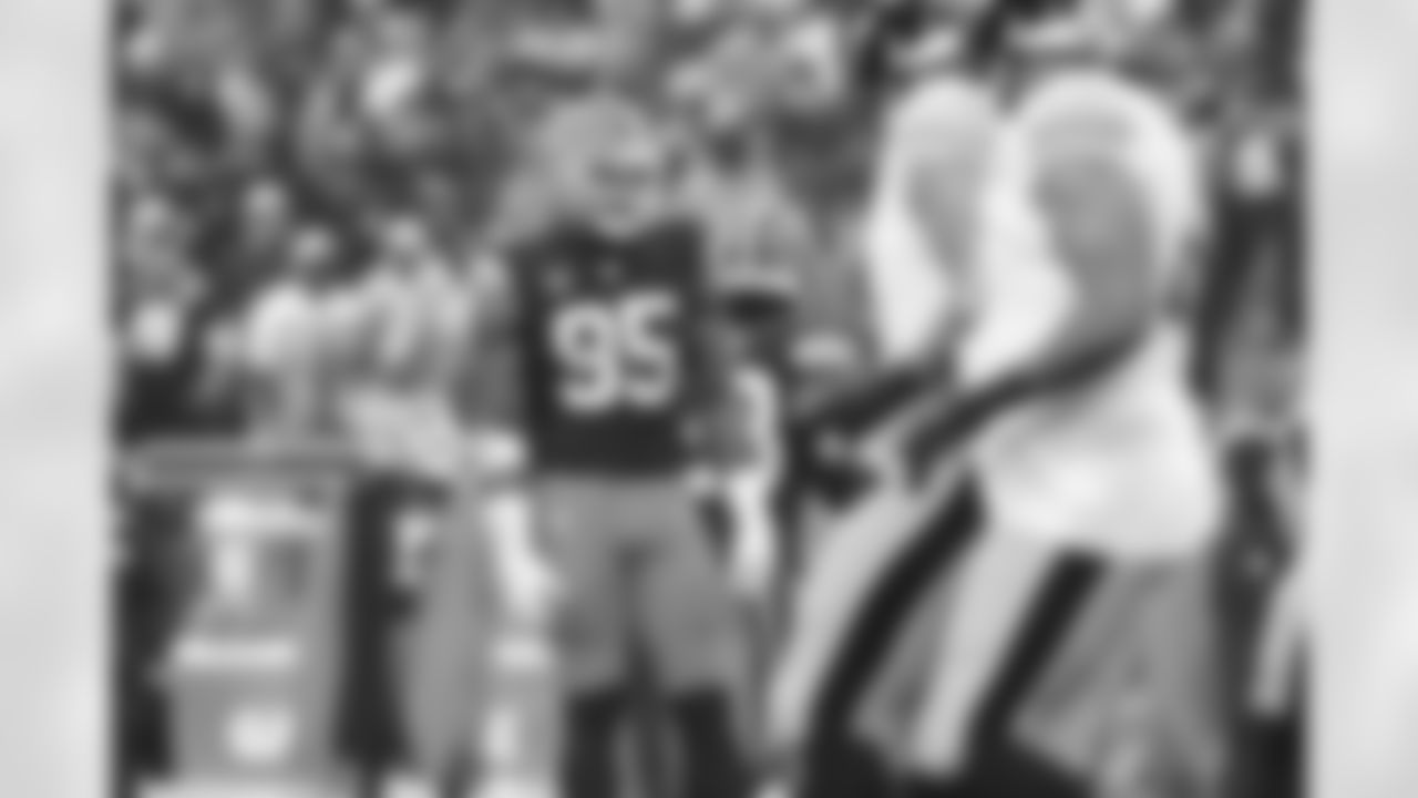 Defensive end Myles Garrett (95) during a NFL football game between the Pittsburgh Steelers and Cleveland Browns on December 28, 2025 at Huntington Bank Field.