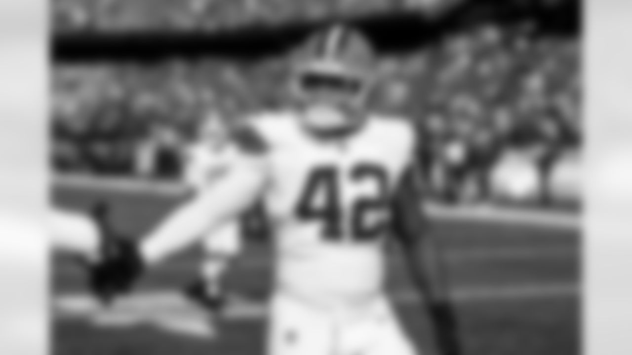 Linebacker Easton Mascarenas-Arnold (42) before a NFL football game between the Cleveland Browns and New England Patriots on October 26, 2025 at Gillette Stadium.