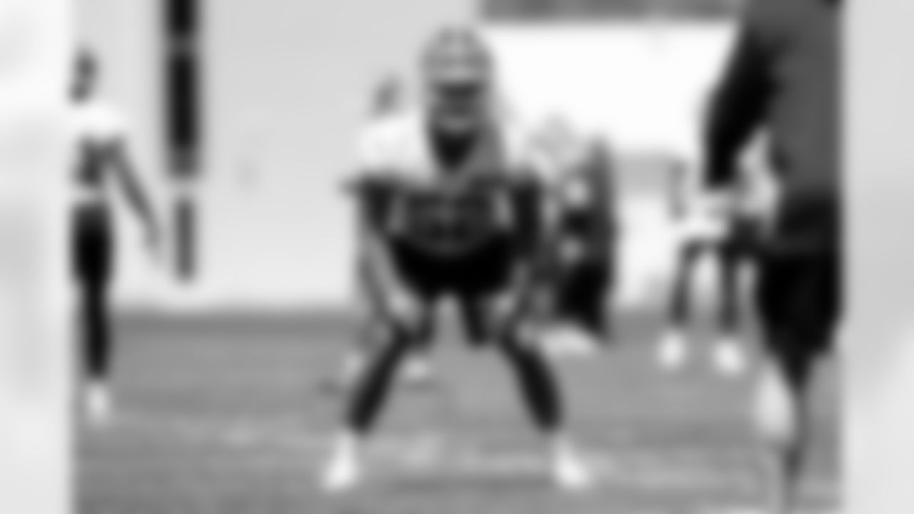 Linebacker Ty Wise (52) during fieldwork on the first day of Rookie Minicamp at CrossCountry Mortgage Campus on May 9, 2025.