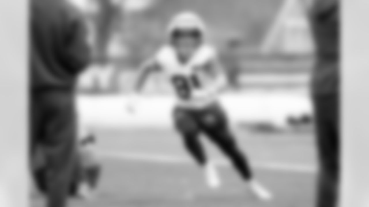 Wide receiver Luke Floriea (81) during practice at CrossCountry Mortgage Campus on November 20, 2025.