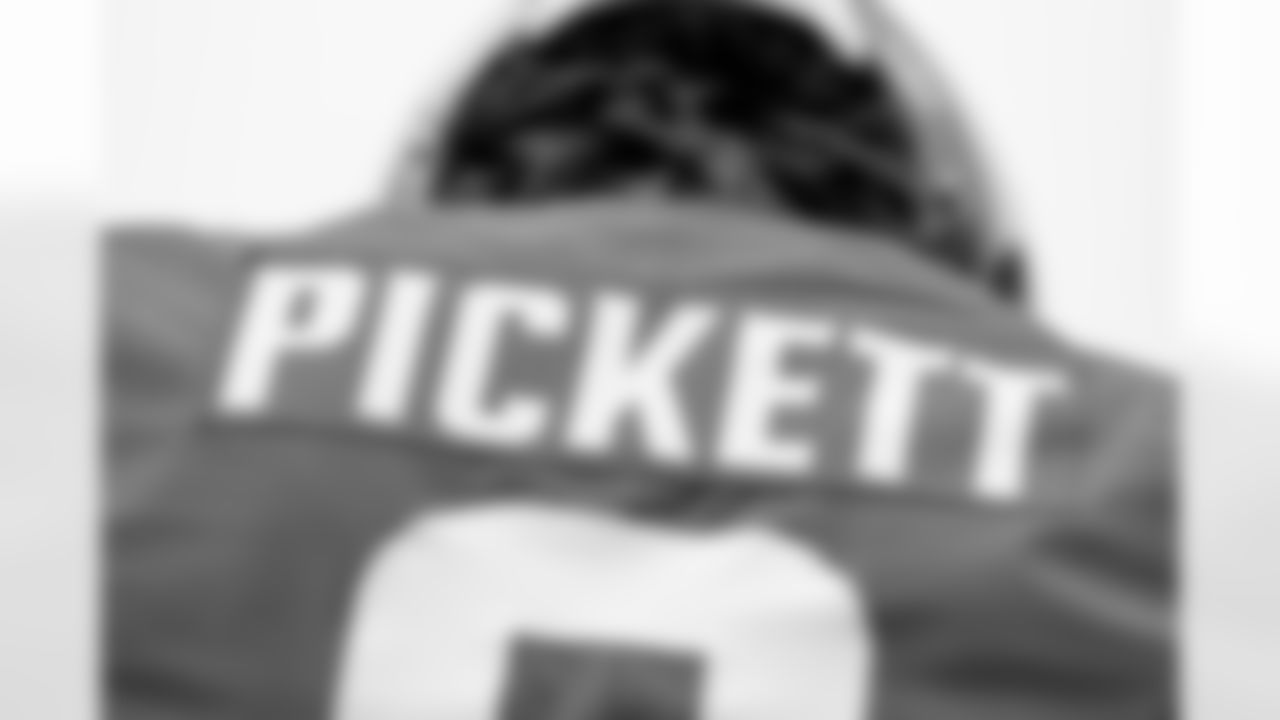 Quarterback Kenny Pickett (8) during the first day of OTAs at CrossCountry Mortgage Campus on May 27, 2025.