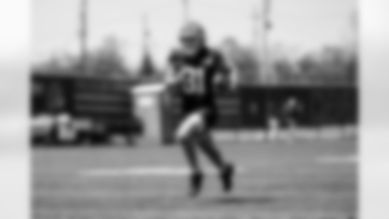 Wide receiver Cade McDonald (81) during fieldwork on the first day of Rookie Minicamp at CrossCountry Mortgage Campus on May 9, 2025.