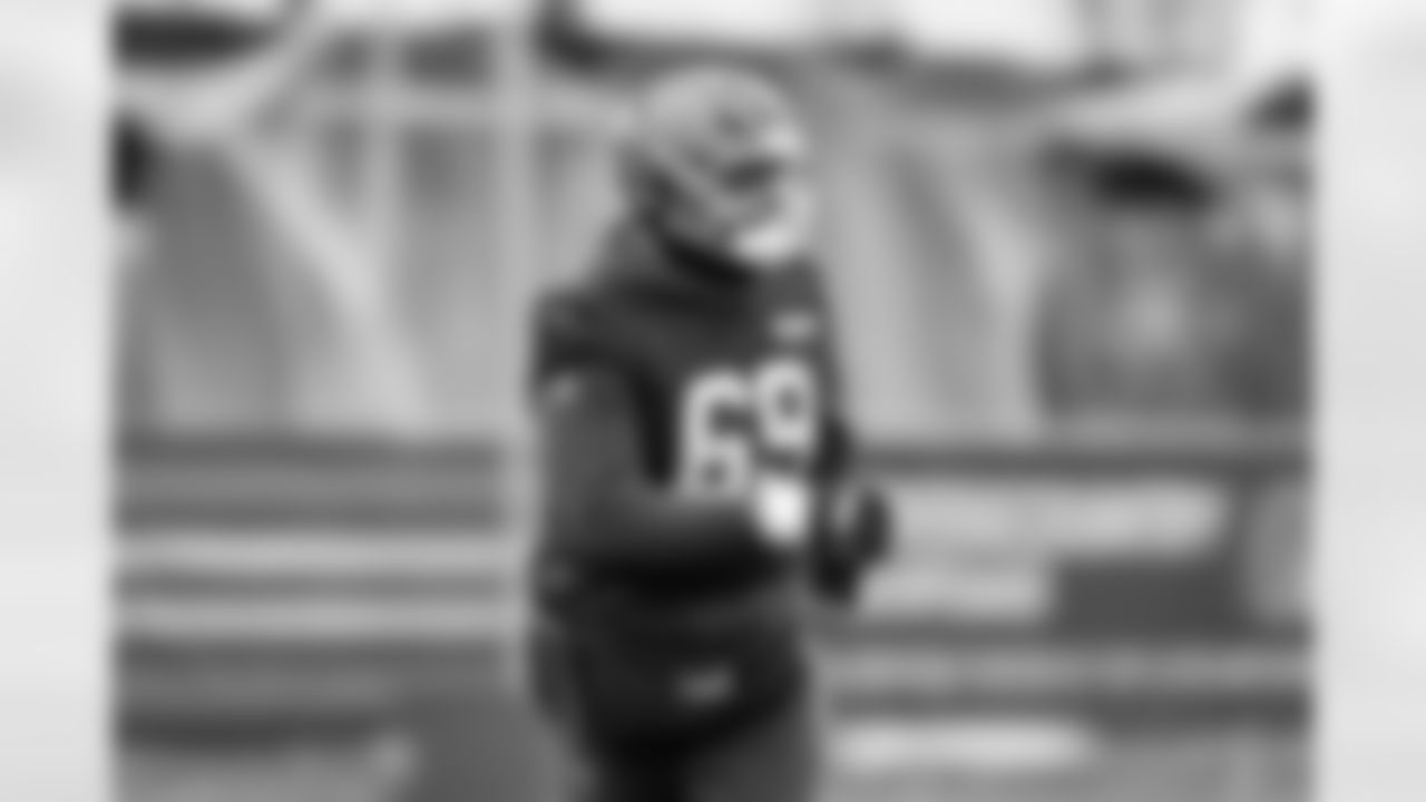 Offensive tackle Tyre Phillip (69) during practice at CrossCountry Mortgage Campus on December 26, 2025.