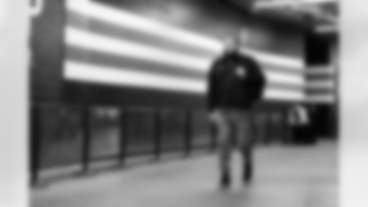 Offensive guard Joel Bitonio (75) before a NFL football game between the Buffalo Bills and Cleveland Browns on December 21, 2025 at Huntington Bank Field.