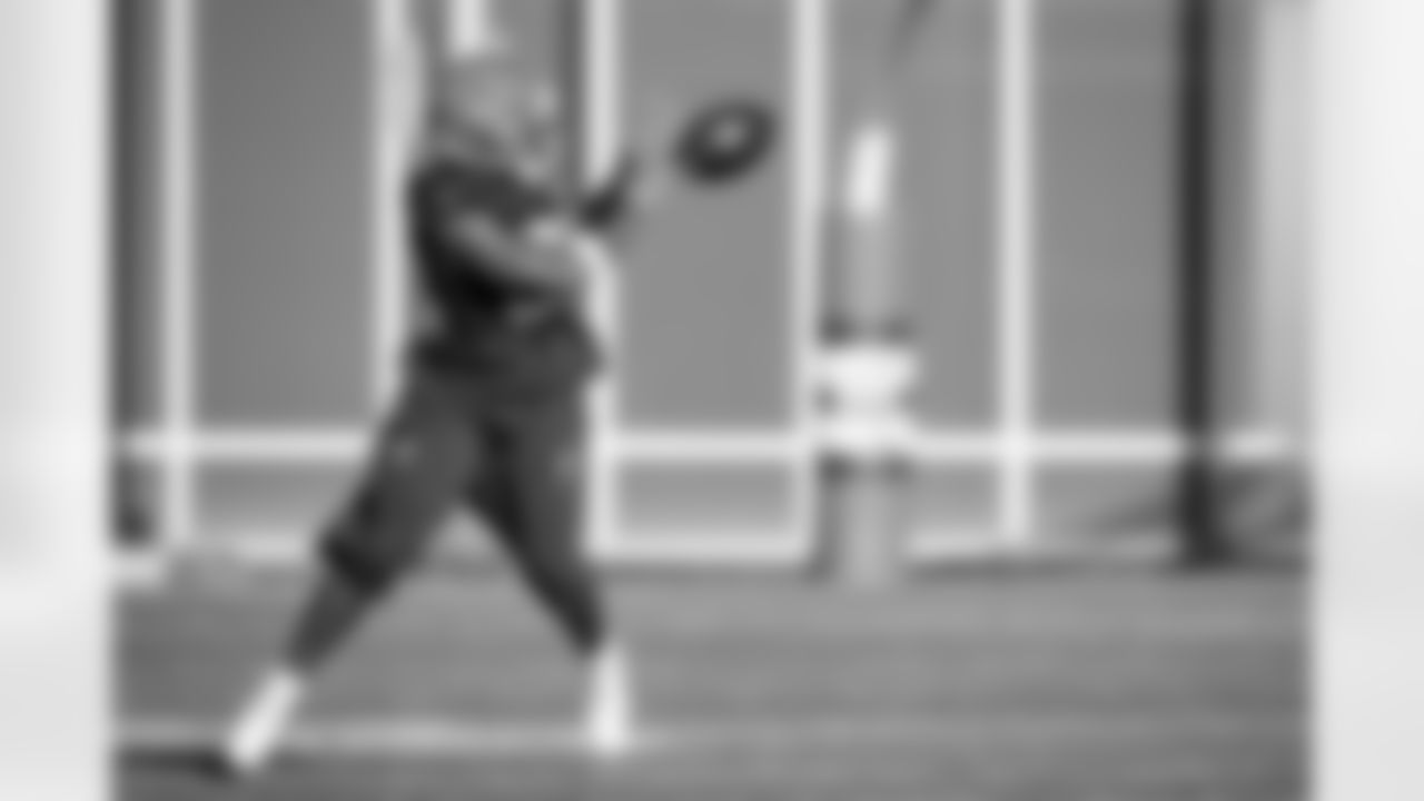 Running back Trayveon Williams (38) during practice at CrossCountry Mortgage Campus on December 18, 2025.