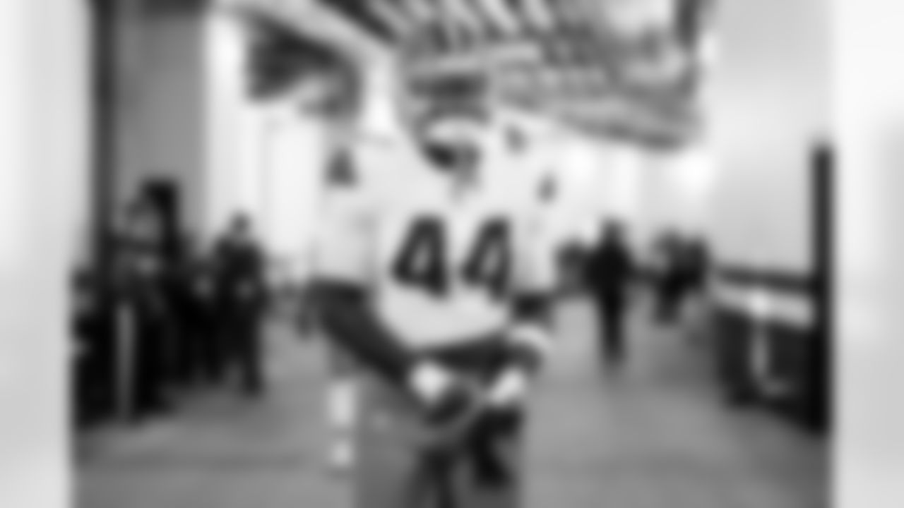 Tight end Harold Fannin Jr. (44) before a NFL football game between the Cleveland Browns and Baltimore Ravens on September 14, 2025 at M&T Bank Stadium. The Browns lost 17-41.