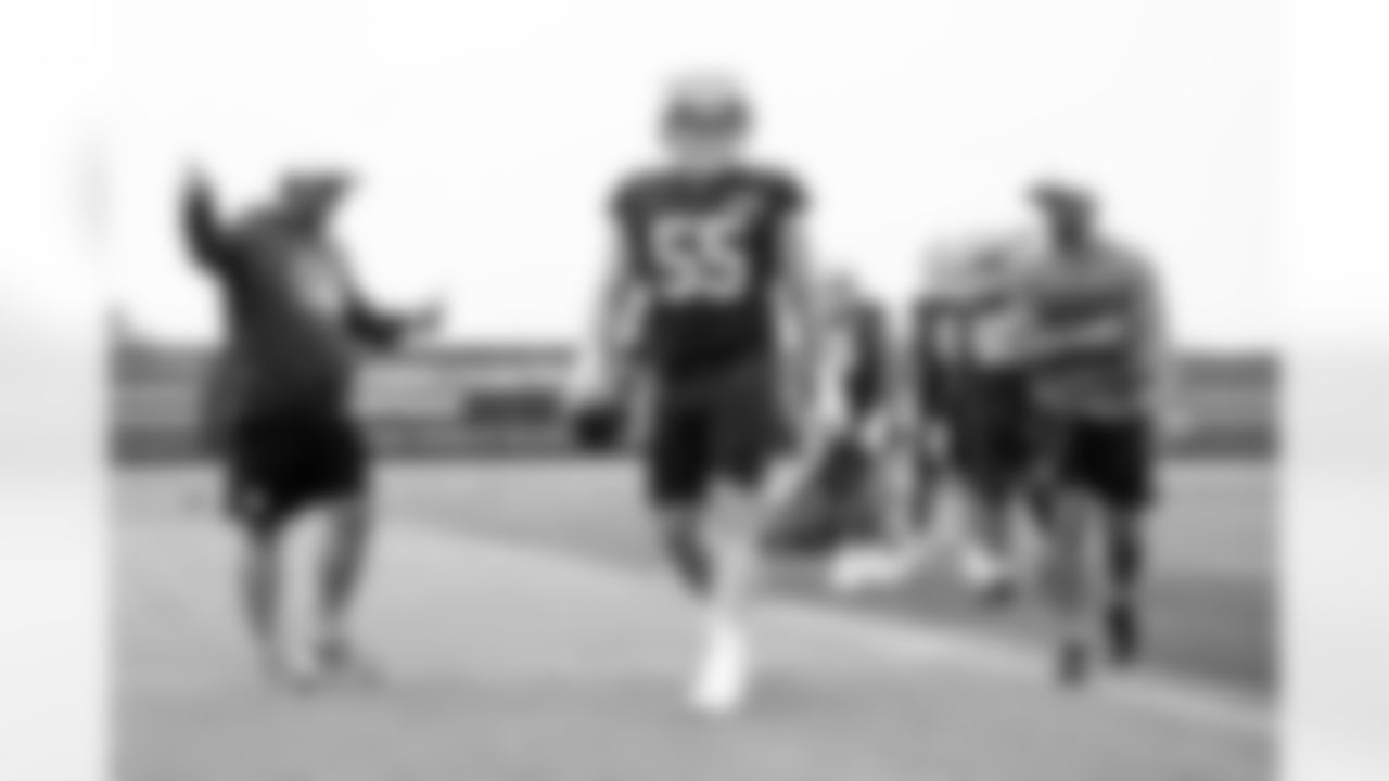 Center Ethan Pocic (55) during Day 3 of Training Camp at CrossCountry Mortgage Campus on July 25, 2025.