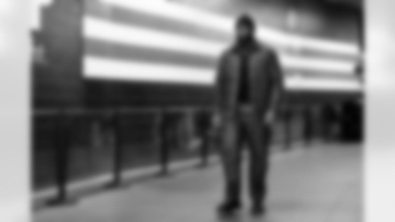 Defensive end Sam Kamara (92) before a NFL football game between the Baltimore Ravens and Cleveland Browns on November 16, 2025 at Huntington Bank Field.