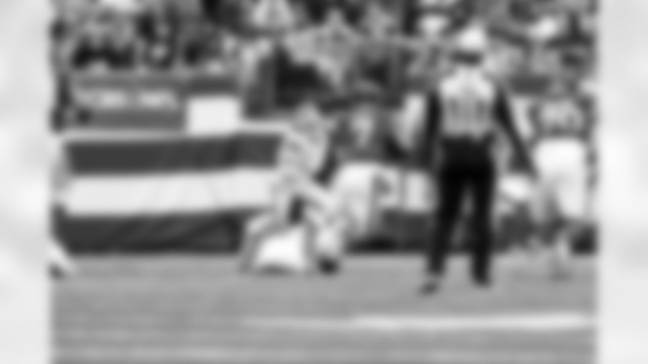 Defensive end Cameron Thomas (99) during a NFL football game between the Cleveland Browns and New York Jets on November 9, 2025 at MetLife Stadium.