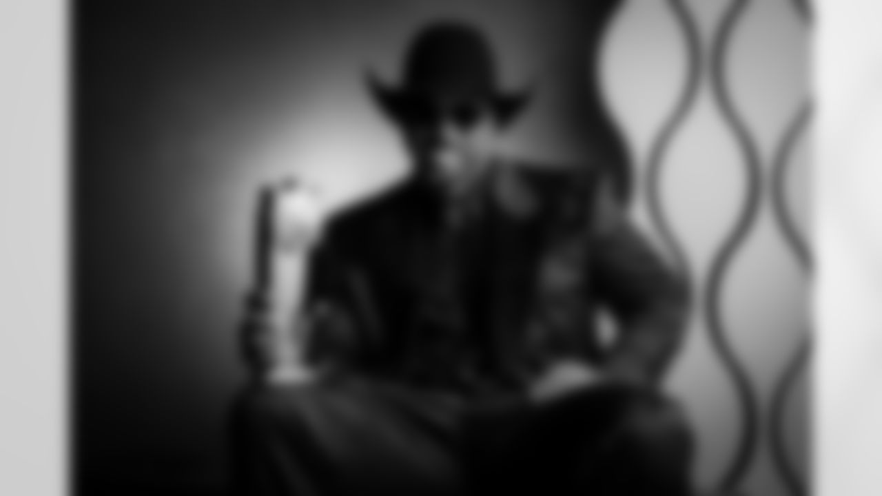 AP Defensive Player of the Year Cleveland Browns defensive end Myles Garrett (95) poses for a portrait during the NFL Honors awards show on Thursday, February 5, 2026 in San Francisco.