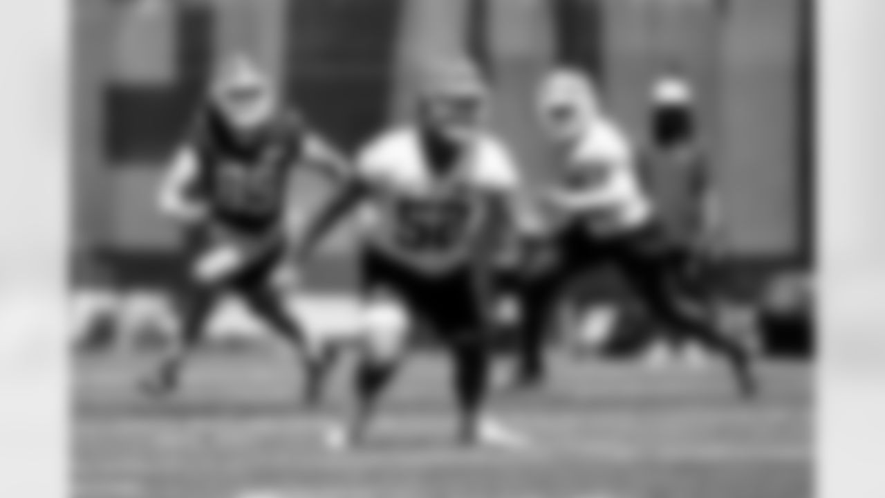 Linebacker Ty Wise (52) during fieldwork on the first day of Rookie Minicamp at CrossCountry Mortgage Campus on May 9, 2025.