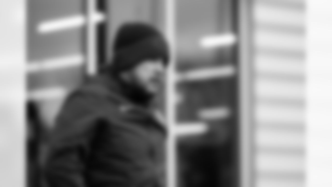 Safeties Coach Ephraim Banda during practice at CrossCountry Mortgage Campus on November 19, 2025.