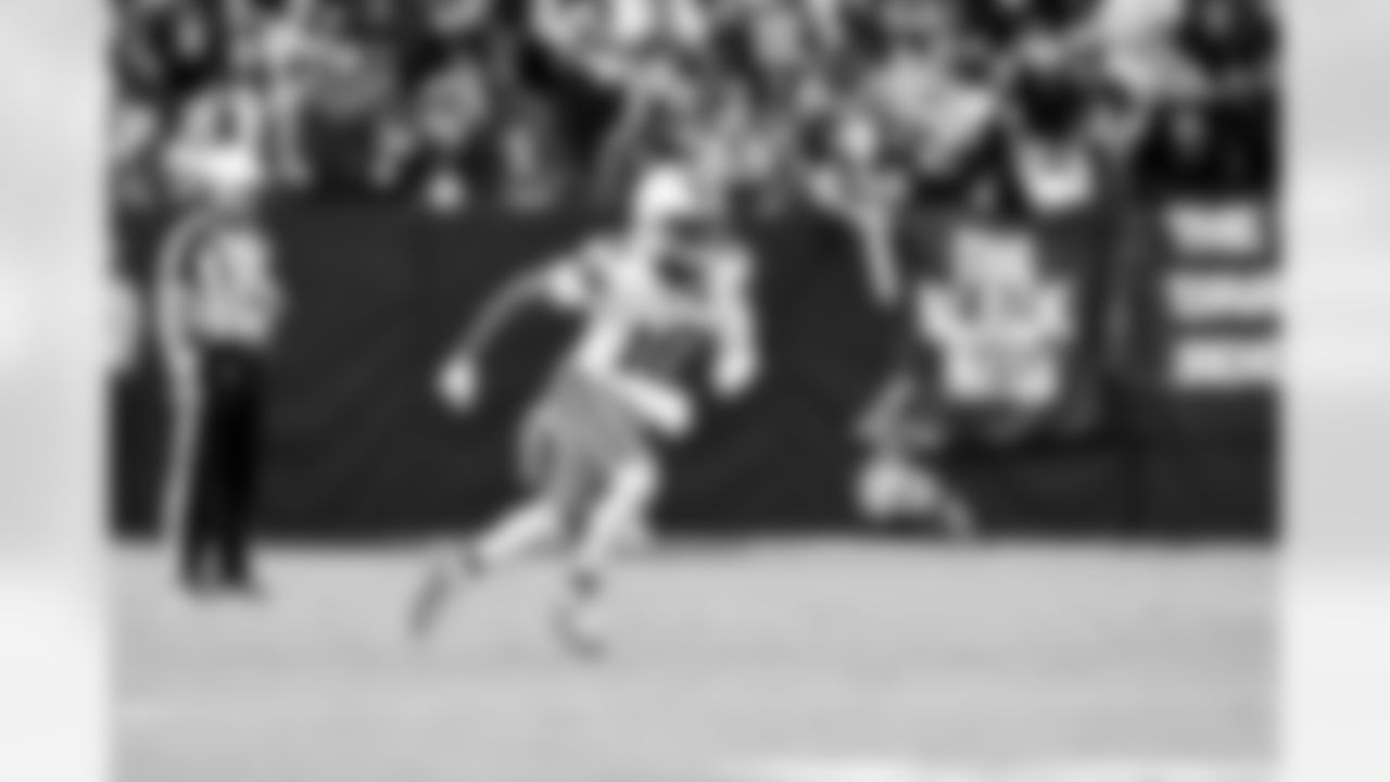 Wide receiver Isaiah Bond (16) during a NFL football game between the Cleveland Browns and Las Vegas Raiders on November 23, 2025 at Allegiant Stadium.