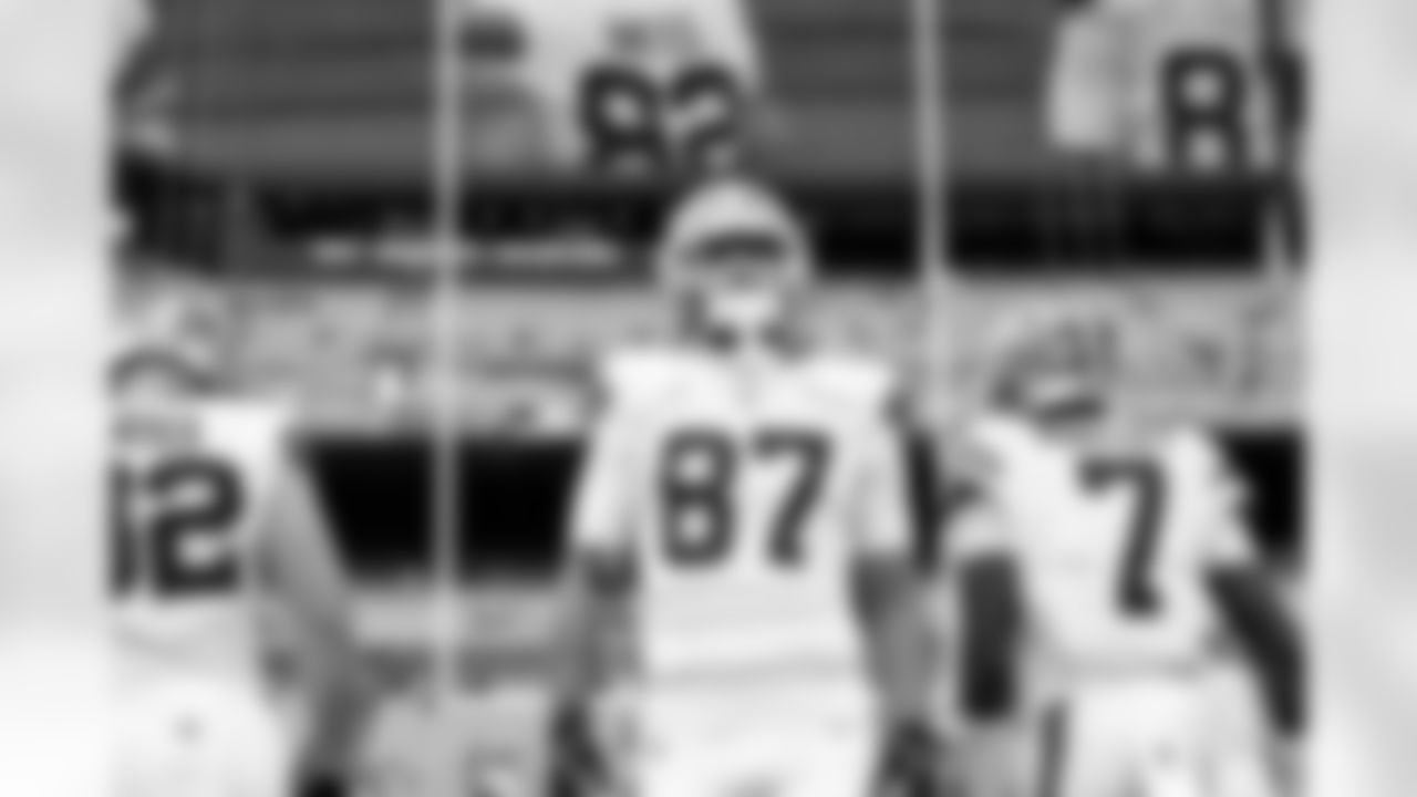 Tight end Sal Cannella (87) before a preseason NFL football game between the Los Angeles Rams and Cleveland Browns on August 23, 2025 at Huntington Bank Field.