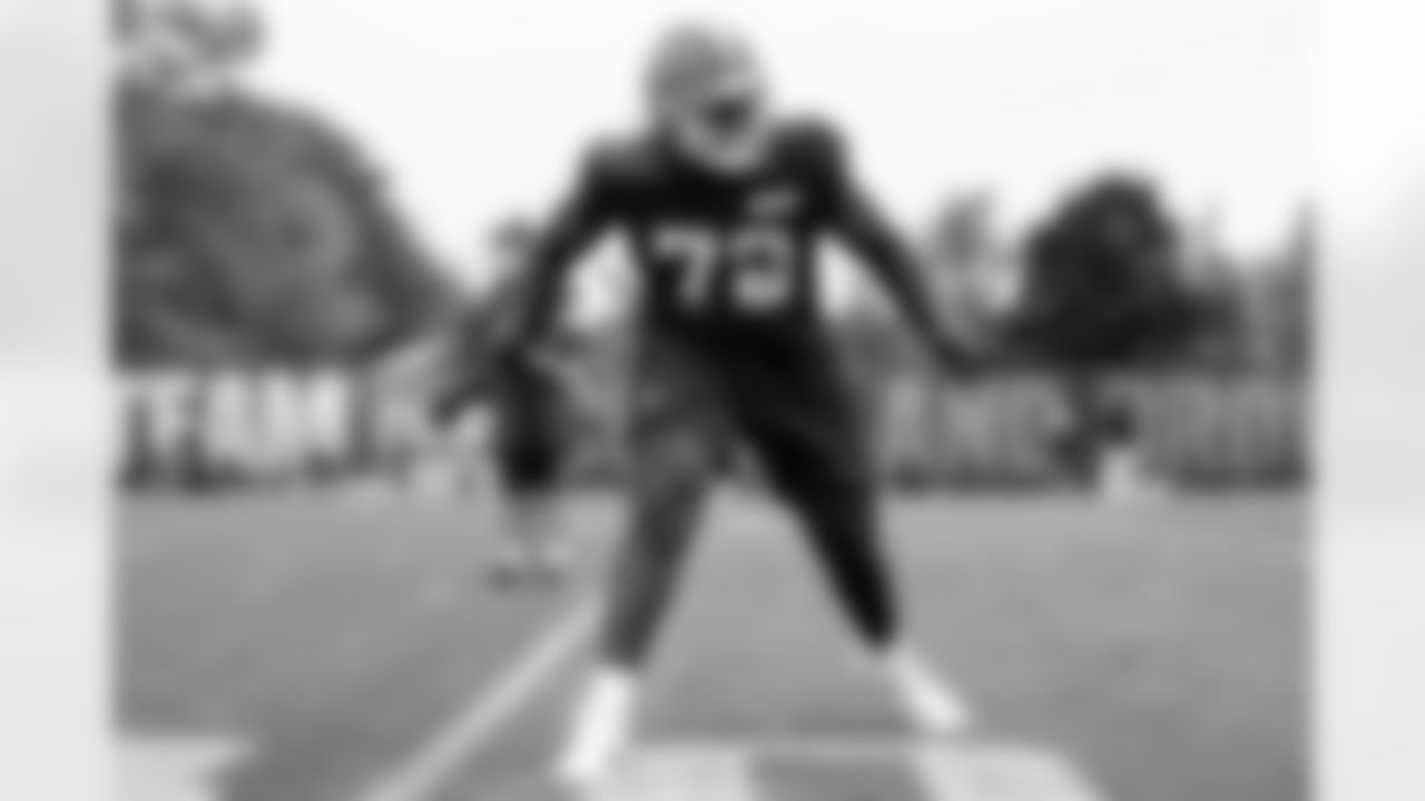 Offensive tackle Jason Ivey (72) during the first day of OTAs at CrossCountry Mortgage Campus on May 27, 2025.