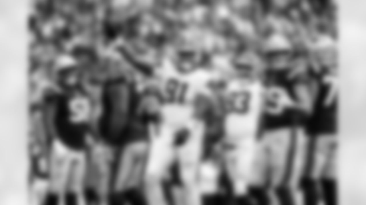 Defensive end Alex Wright (91) during a NFL football game between the Cleveland Browns and New England Patriots on October 26, 2025 at Gillette Stadium.