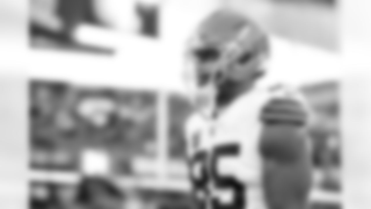 Defensive end Myles Garrett (95) before a NFL football game between the Cleveland Browns and Chicago Bears on December 14, 2025 at Soldier Field.