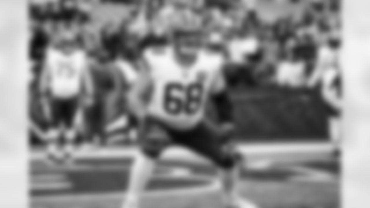 Offensive tackle Michael Dunn (68) before a NFL football game between the Cleveland Browns and Cincinnati Bengals on January 7, 2024 at Paycor Stadium.