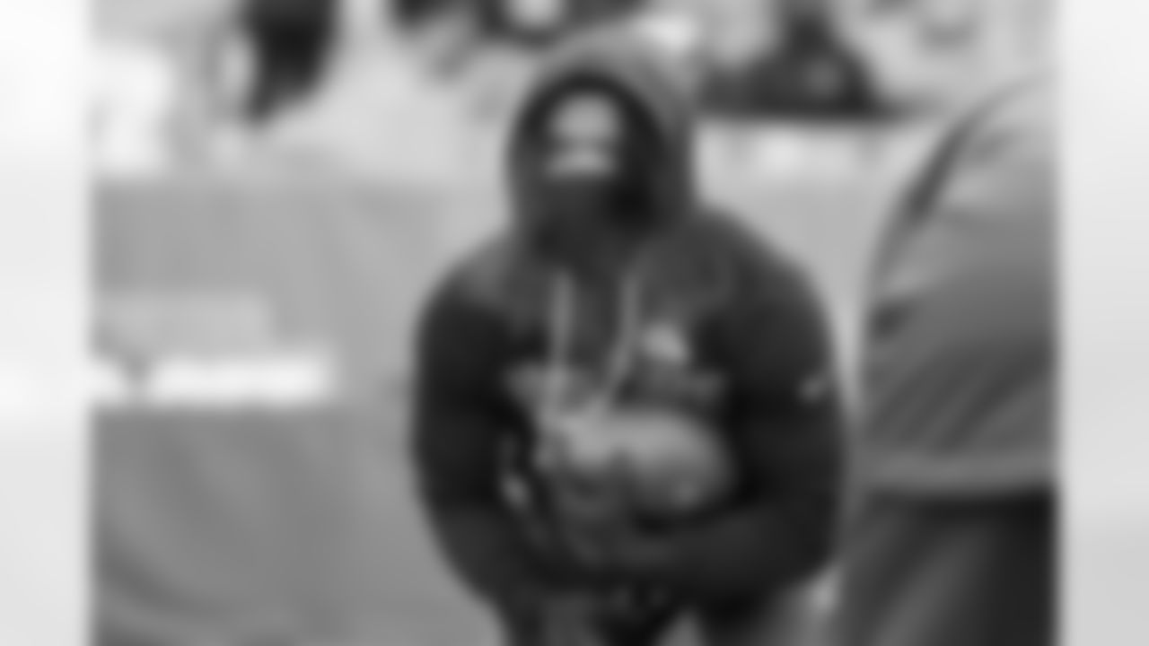 Running back Quinshon Judkins (10) before a NFL football game between the Cleveland Browns and Chicago Bears on December 14, 2025 at Soldier Field.