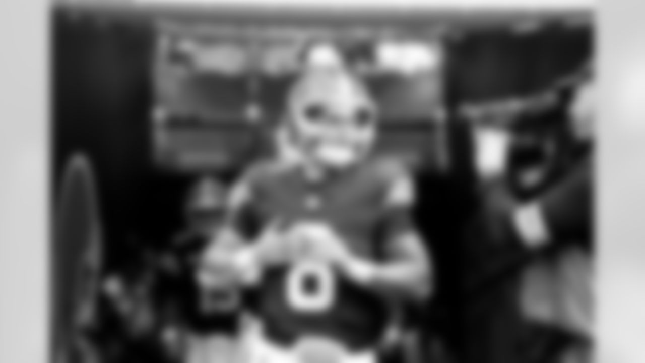 Quarterback Dillon Gabriel (8) before a NFL football game between the Minnesota Vikings and Cleveland Browns on October 5, 2025 at Tottenham Hotspur Stadium.
