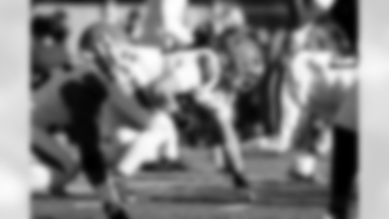 Defensive tackle Mason Graham (94) during a NFL football game between the Cleveland Browns and Chicago Bears on December 14, 2025 at Soldier Field. The Browns lost 3-31.