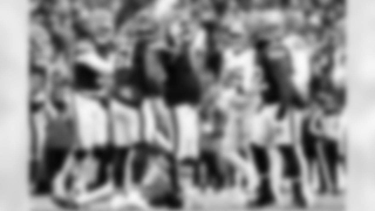 Defensive tackle Mike Hall Jr. (51) and Defensive tackle Shelby Harris (93) during a NFL football game between the San Francisco 49ers and Cleveland Browns on November 30, 2025 at Huntington Bank Field.