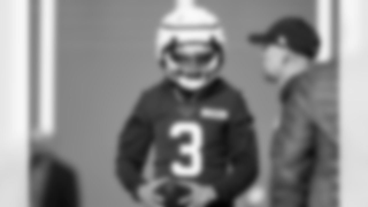 Wide receiver Jerry Jeudy (3) during practice at CrossCountry Mortgage Campus on December 18, 2025.