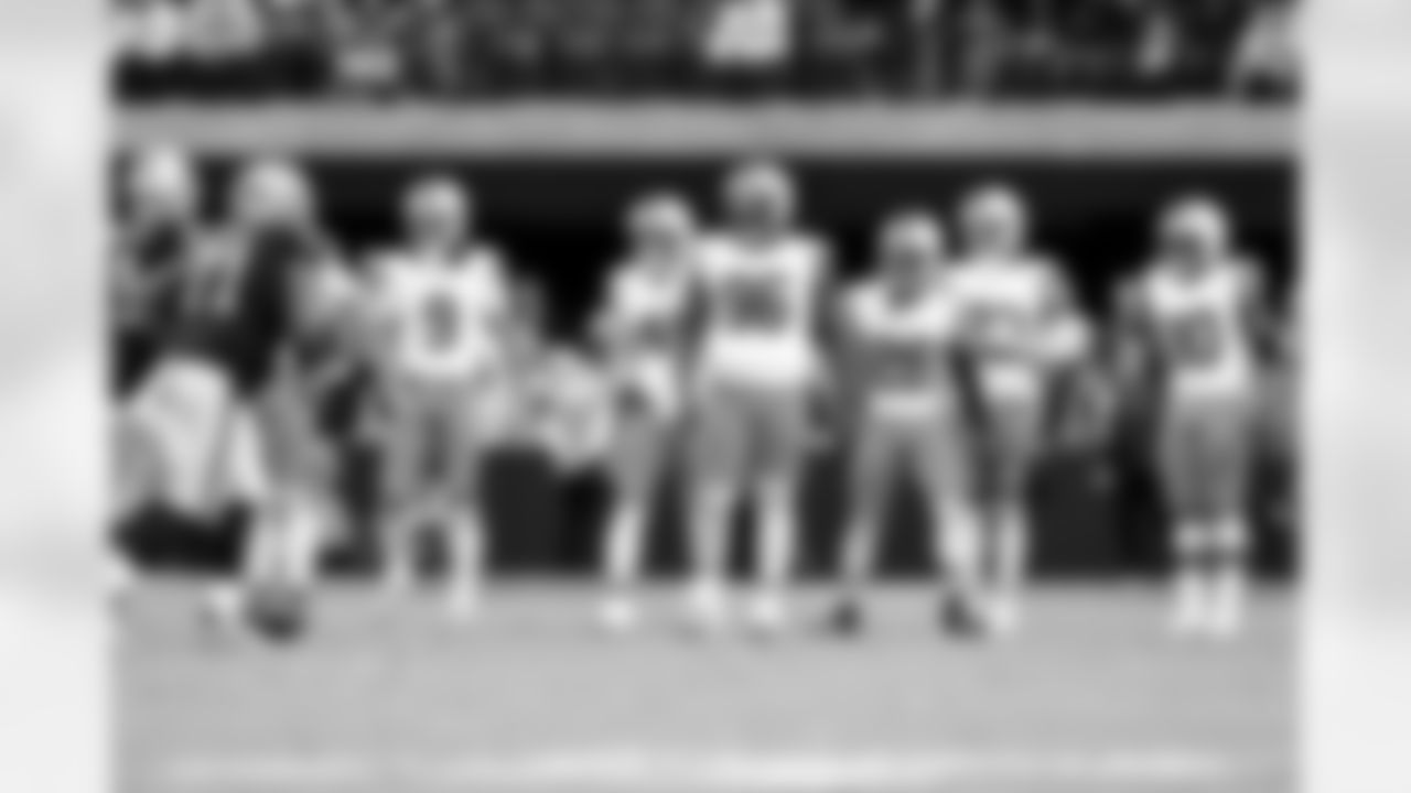 Safety Grant Delpit (9), Linebacker Carson Schwesinger (49), Defensive tackle Maliek Collins (96), Cornerback Myles Harden (26), Safety Ronnie Hickman Jr. (33), and Linebacker Devin Bush (30) during a NFL football game between the Cleveland Browns and Las Vegas Raiders on November 23, 2025 at Allegiant Stadium.