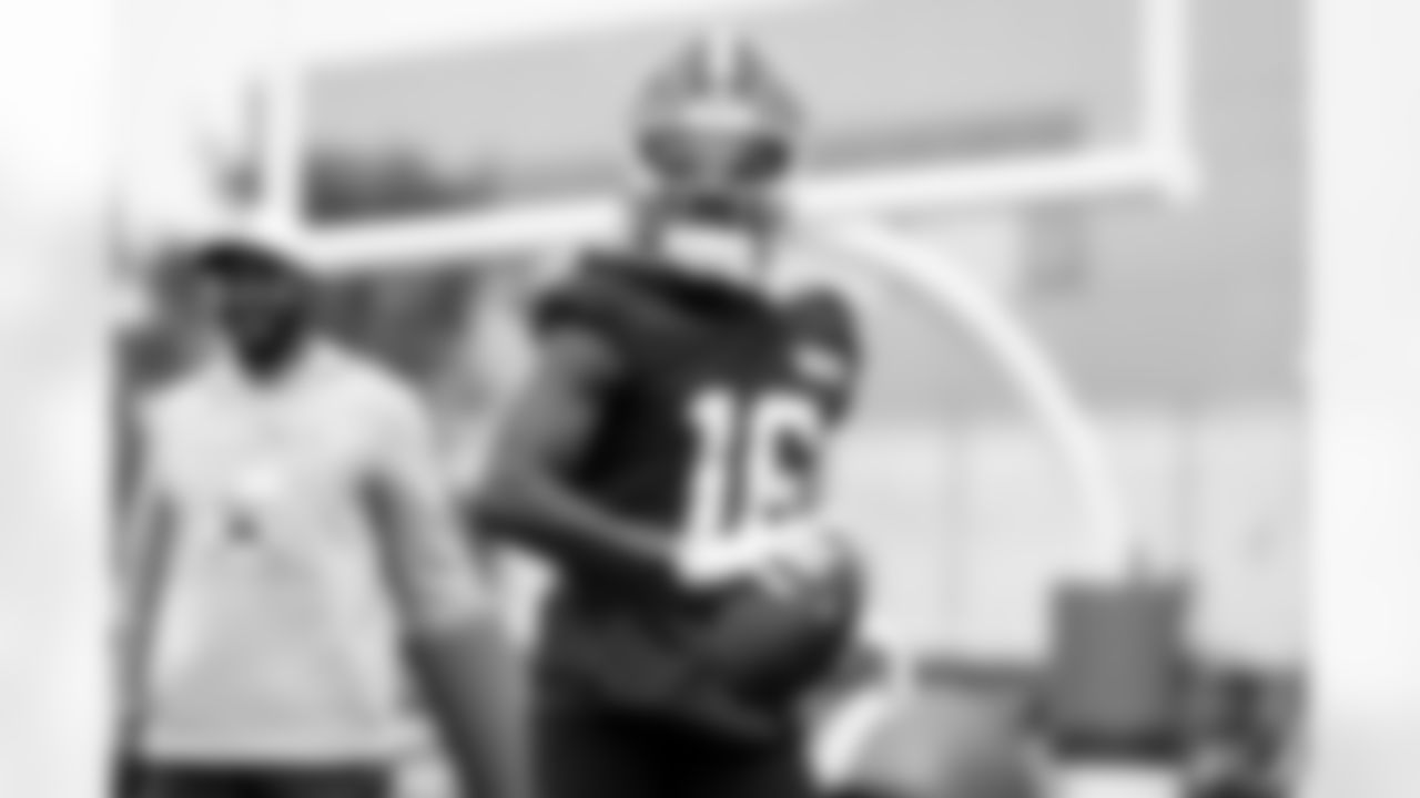 Wide receiver Diontae Johnson (16) during the third day of mandatory minicamp at CrossCountry Mortgage Campus on June 12, 2025.