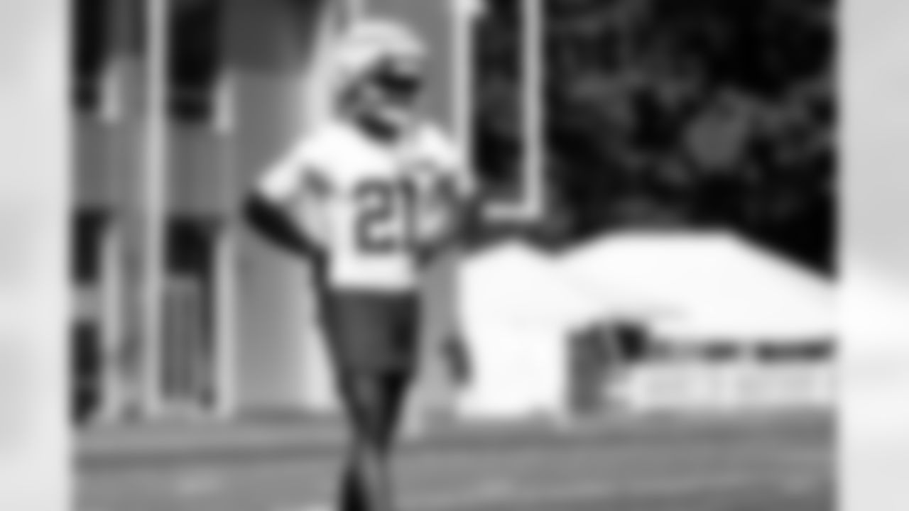 Cornerback Denzel Ward (21) during Day 1 of Training Camp at CrossCountry Mortgage Campus on July 23, 2025.