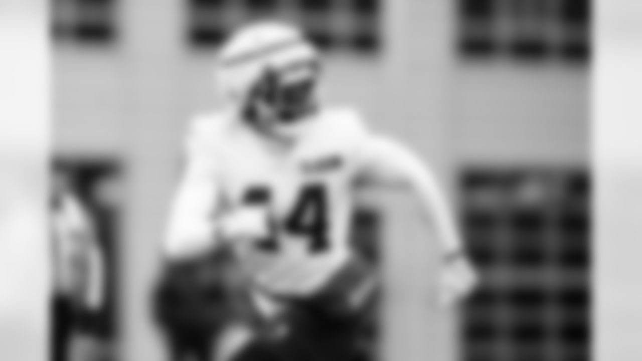 Tight end Harold Fannin Jr. (44) during practice at CrossCountry Mortgage Campus on November 3, 2025.