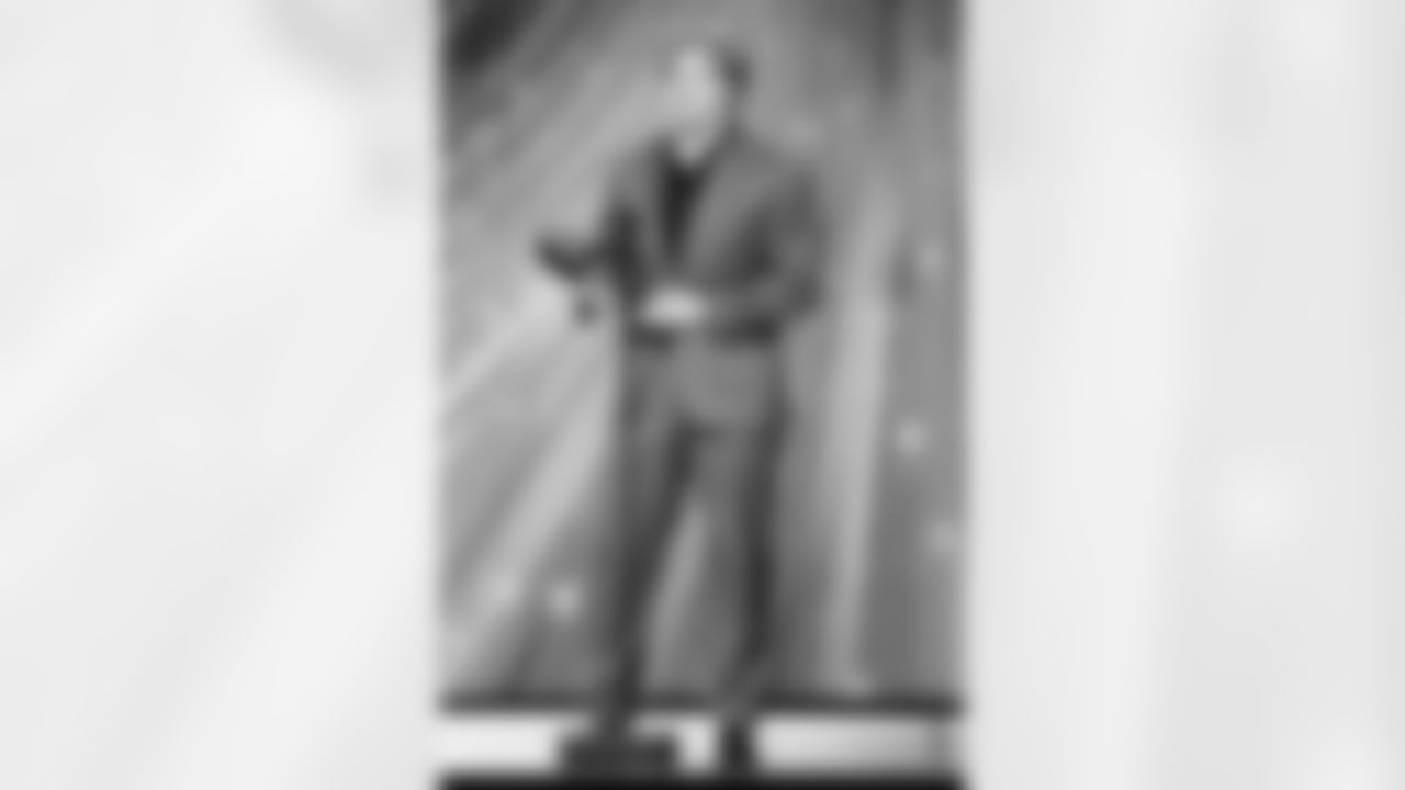 Cleveland Browns linebacker Carson Schwesinger (49) accepts the award for AP Defensive Rookie of the Year during the NFL Honors awards show on Thursday, February 5, 2026 in San Francisco, California.