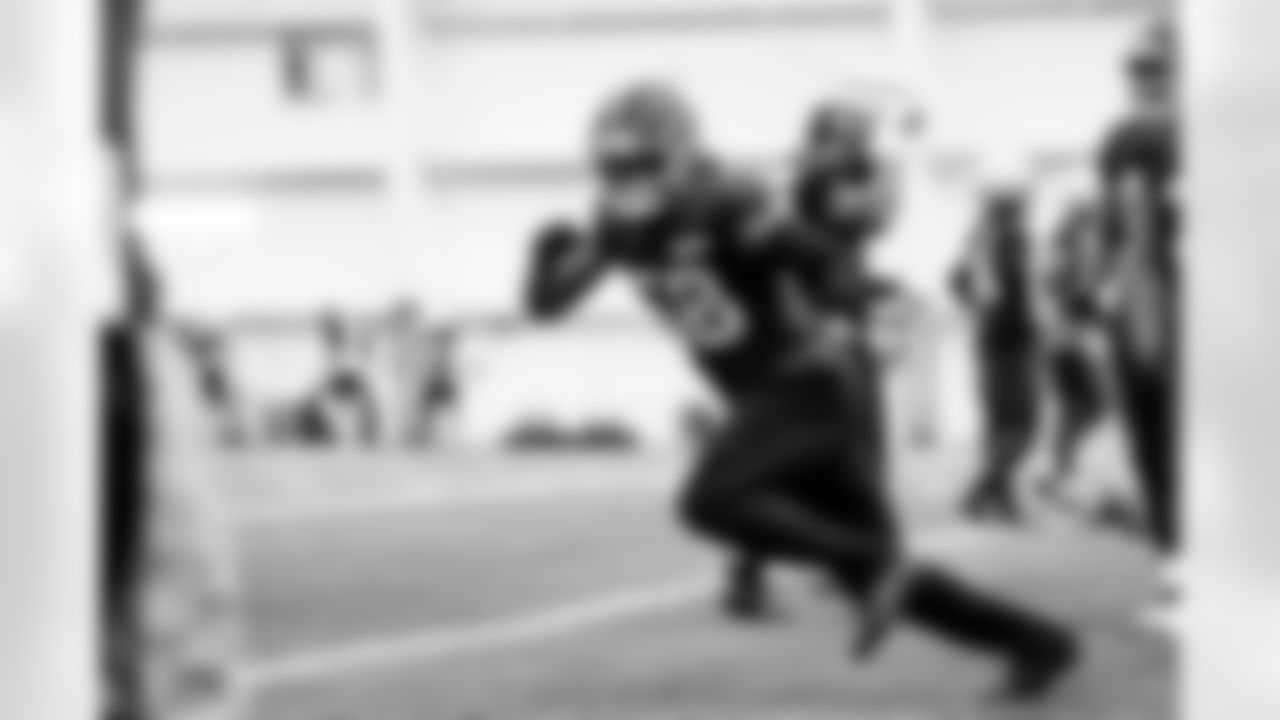 Linebacker Jordan Hicks (58) during practice at CrossCountry Mortgage Campus on December 5, 2024.